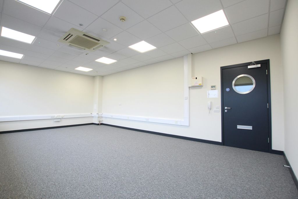 Property photo 3 of 5 Img_0569.Jpg