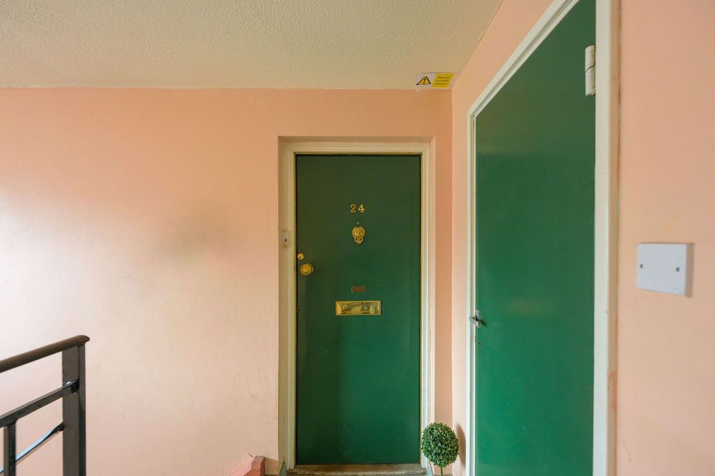 Additional image 15 of 2 bed flat for saleGreenacre Place, Bannockburn FK7