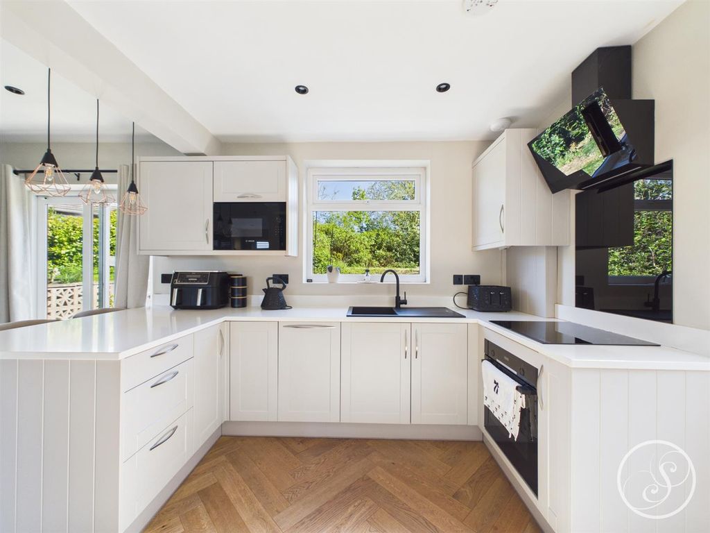 Property photo 2 of 25 Open Plan Lounge/Diner/Kitchen