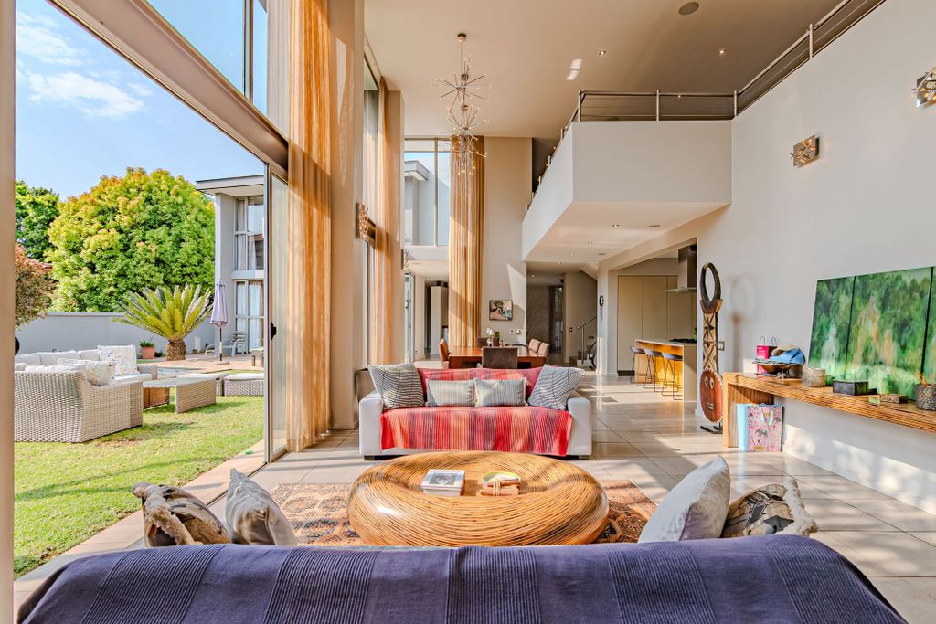 Property photo 2 of 42 Pt1716812