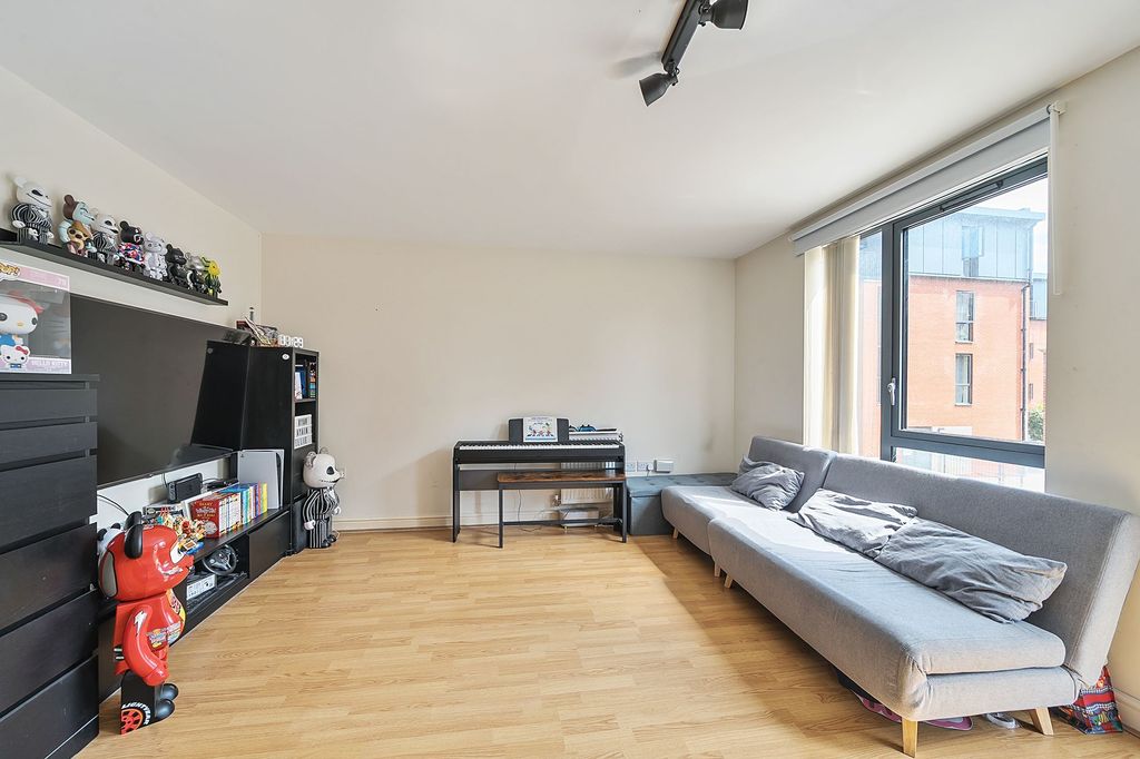 Property photo 3 of 12 Living Room