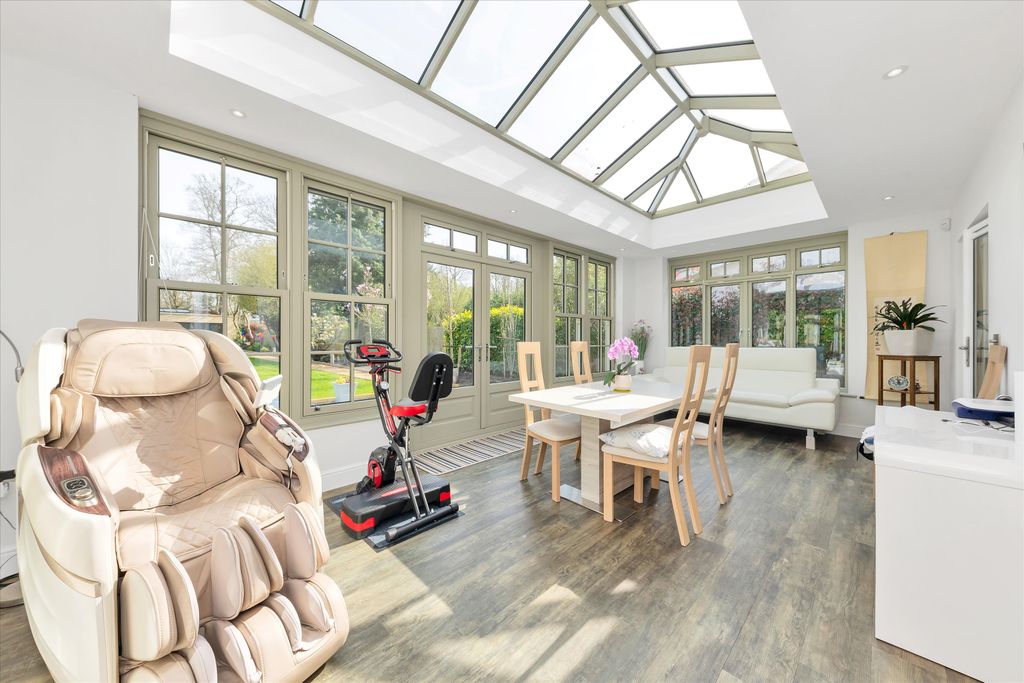 Additional image 9 of 6 bed detached house for saleKings Mill Lane, Great Shelford, Cambridge, Cambridgeshire CB22