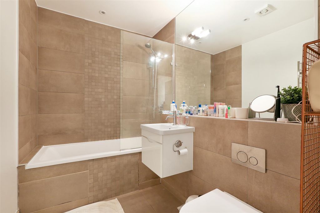 Property photo 2 of 9 Ach_7075.Jpg
