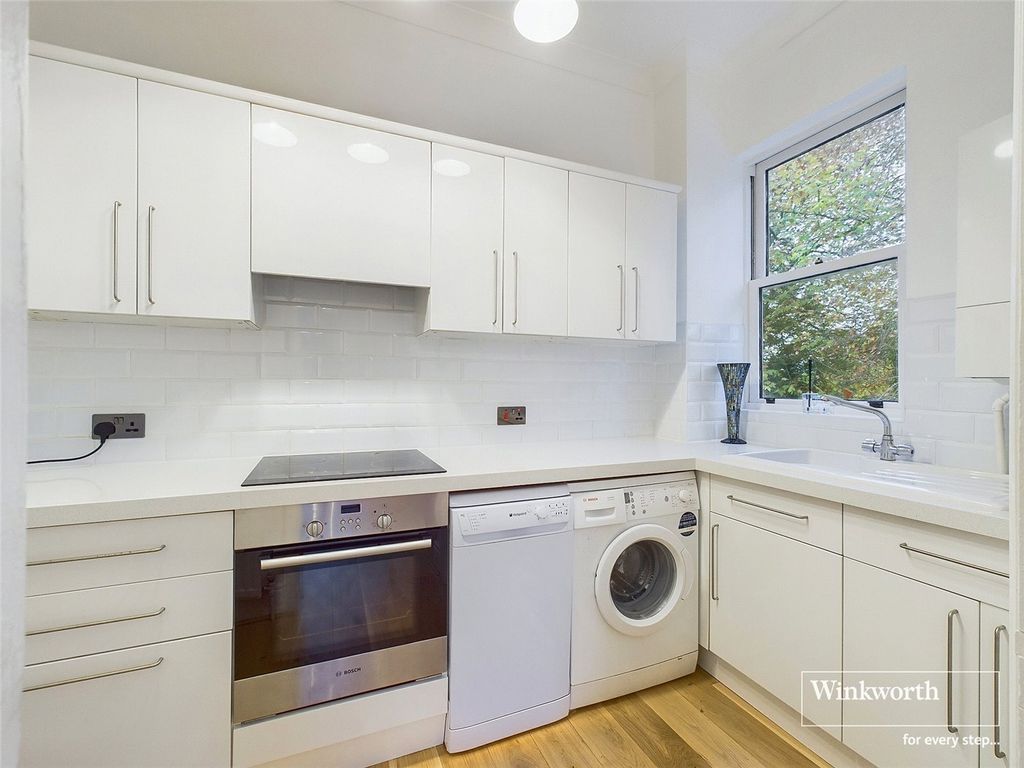 Property photo 3 of 9 Picture No. 06