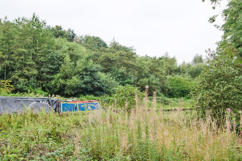 Property photo 2 of 20 Photo 4