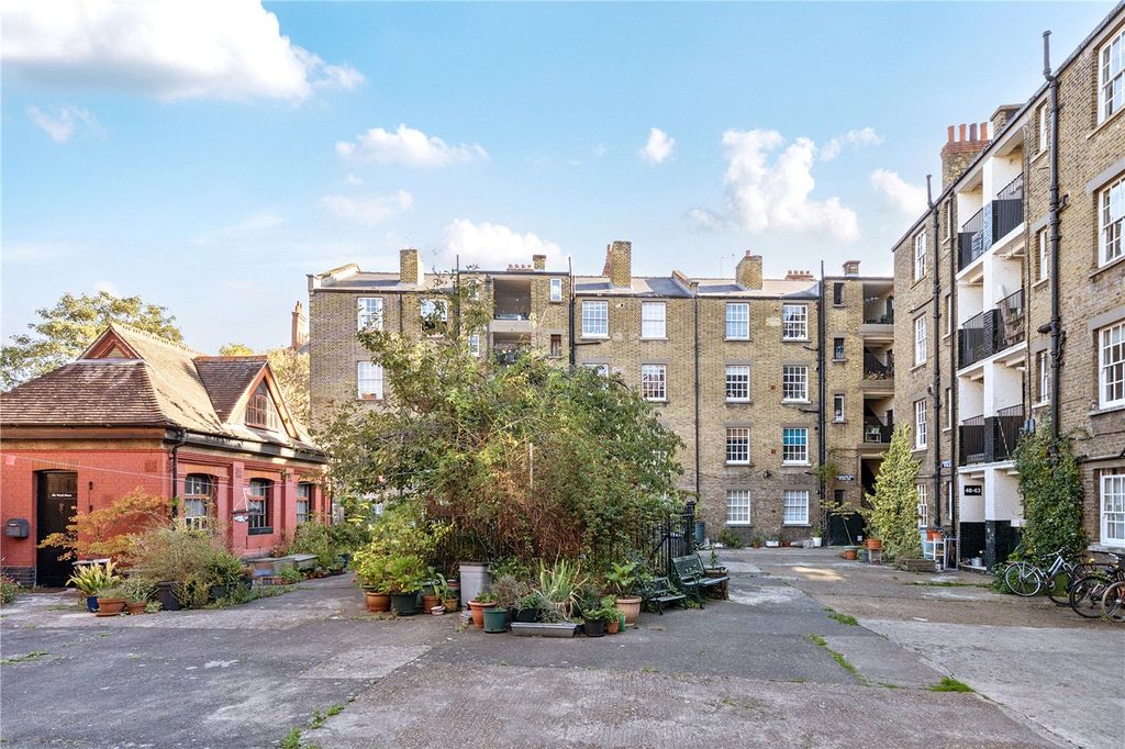 Property photo 2 of 15 Picture No. 04