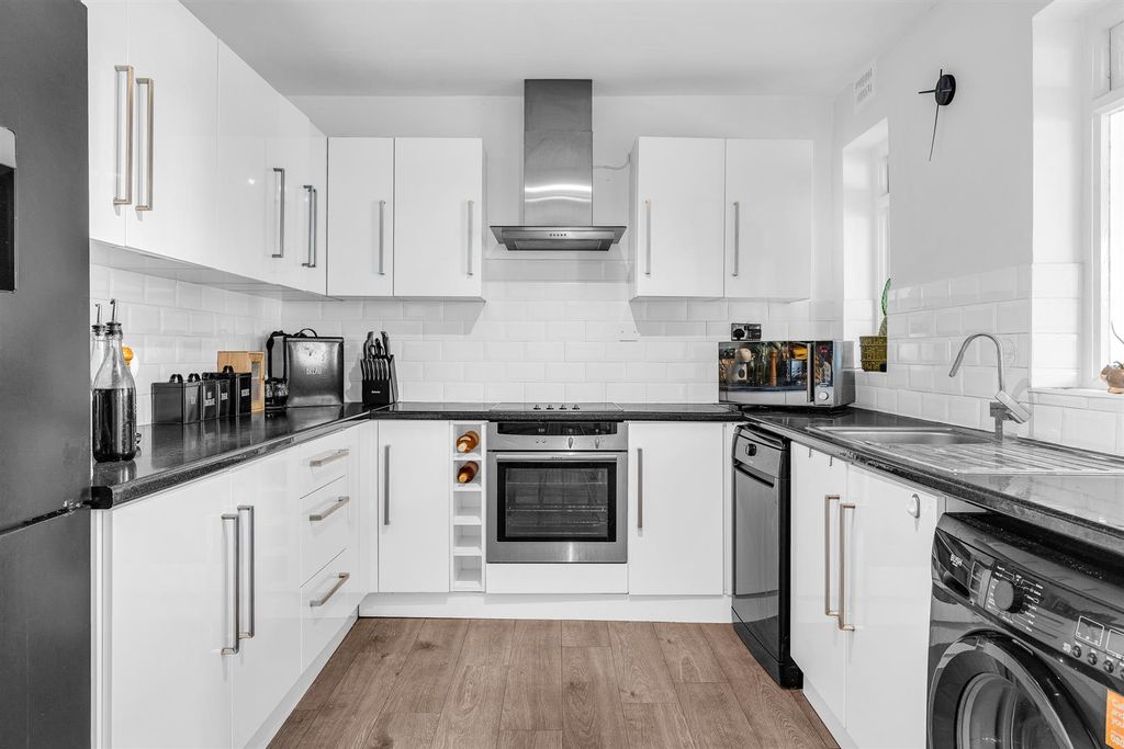 Property photo 2 of 22 Internal-11.Jpg