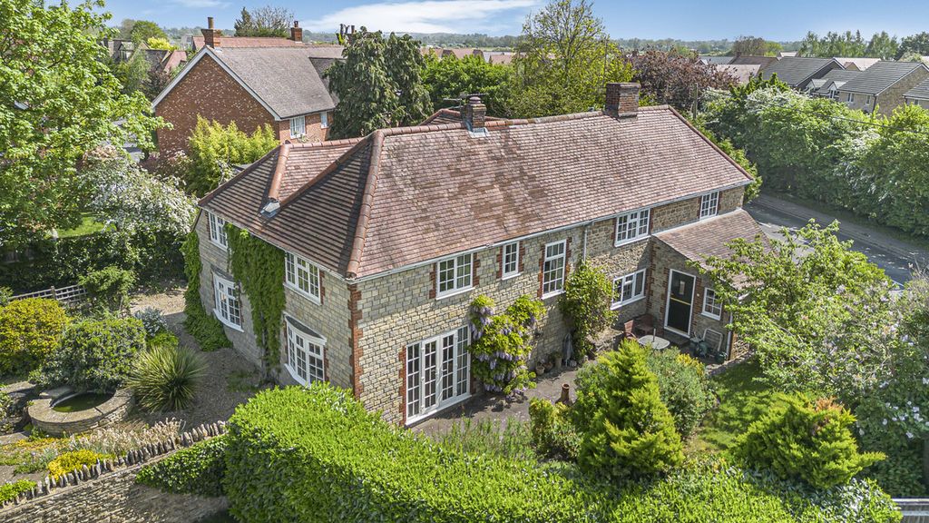 Property photo 1 of 30