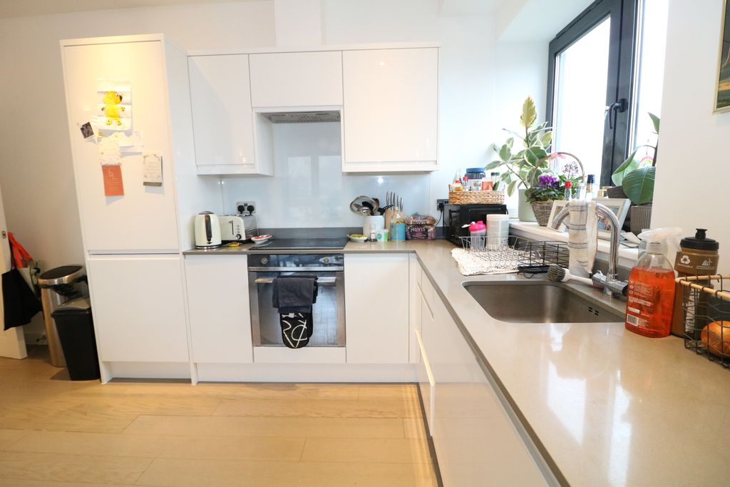 Property photo 3 of 7 Img_8431