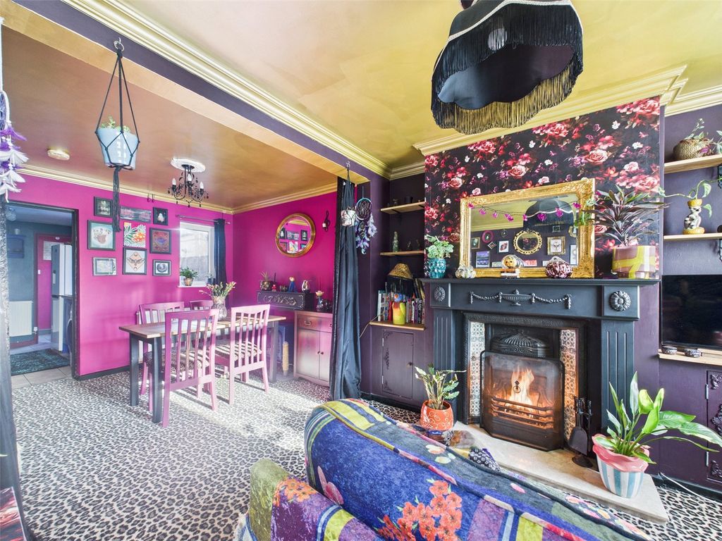 Property photo 3 of 13 Picture No. 02