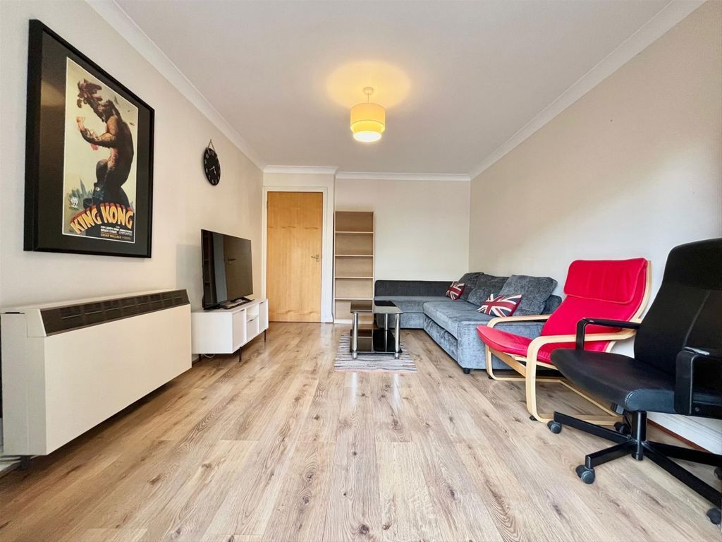 Property photo 1 of 4