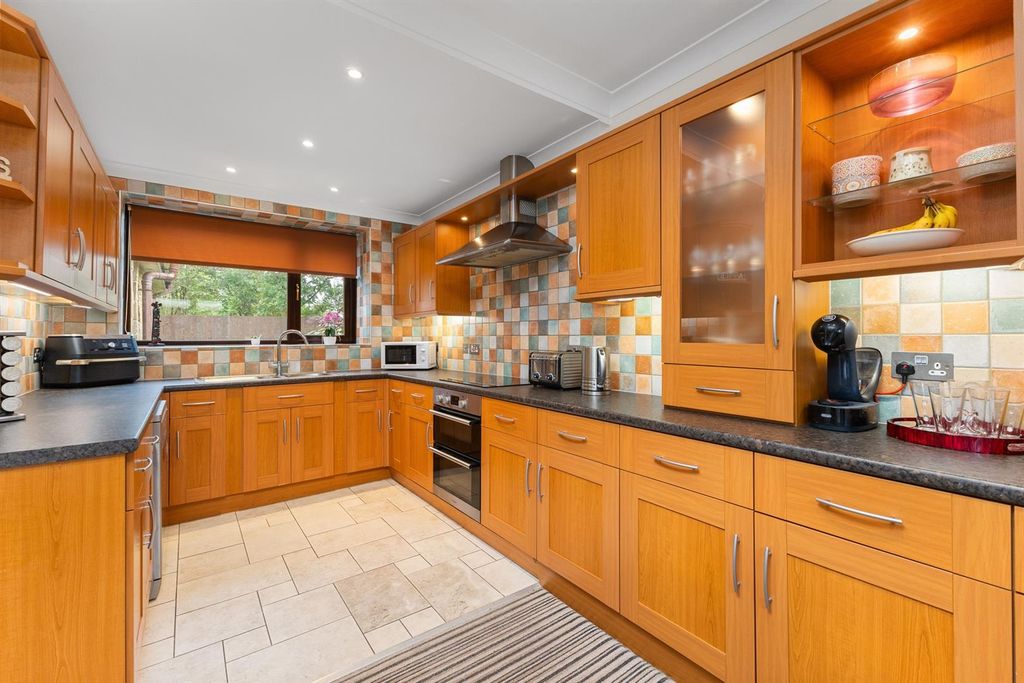 Property photo 3 of 50 10.Jpg