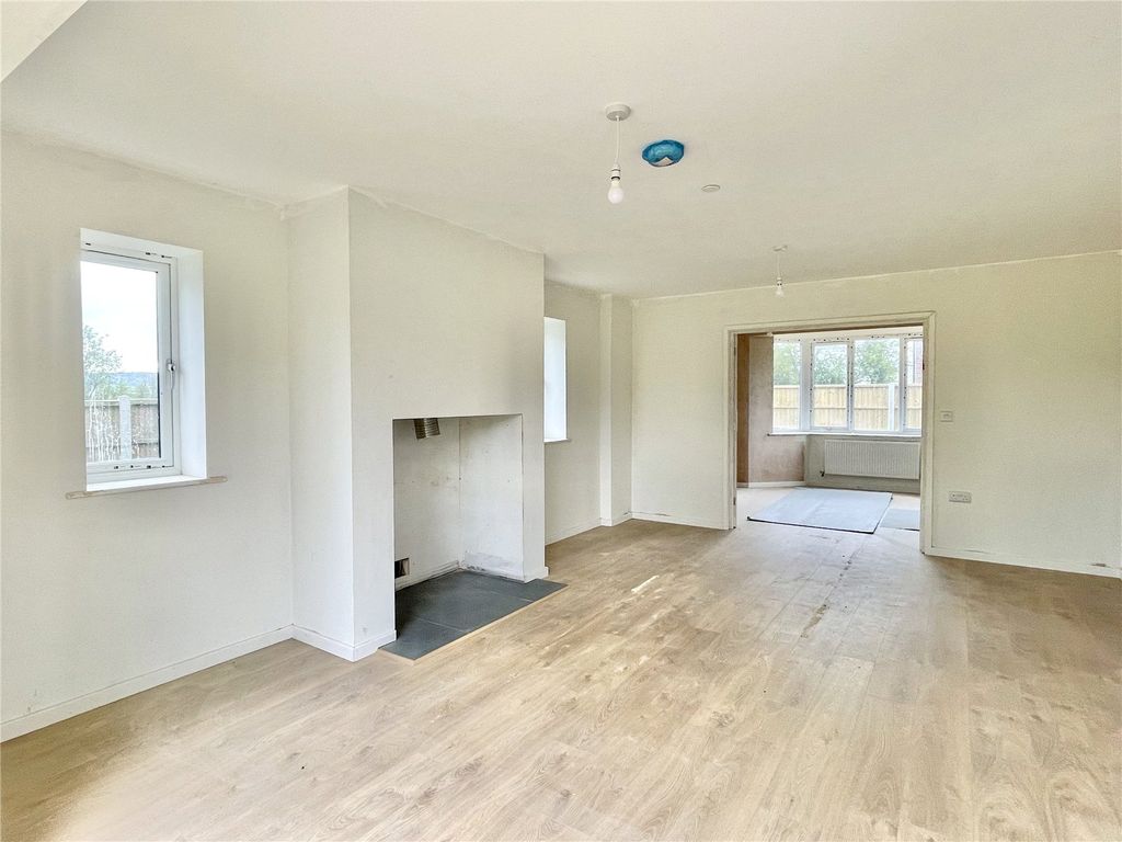 Property photo 3 of 22 Picture No. 03