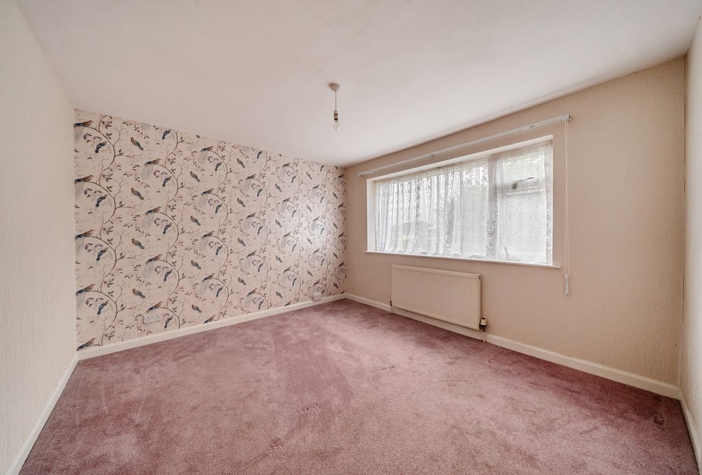 Property photo 2 of 16 1381677-11-69149c...