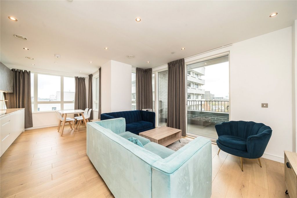 Property photo 2 of 11 Picture No. 15