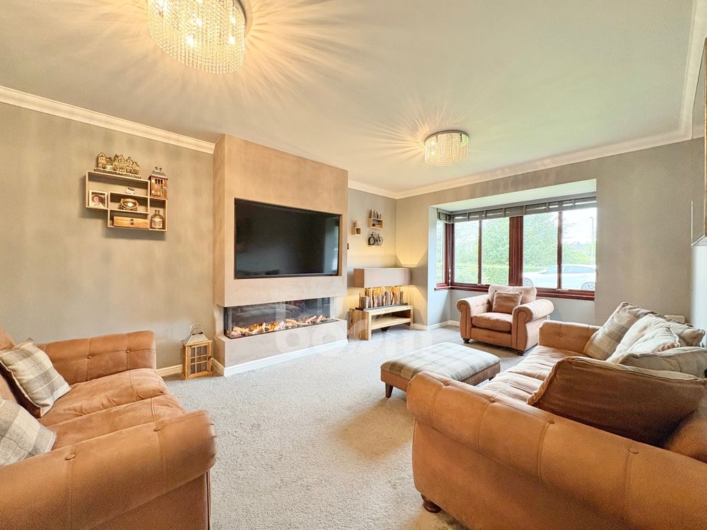 Property photo 2 of 38 Patrickbank Wynd, Elderslie Lounge Pic