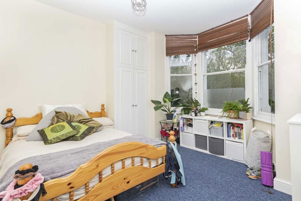 Property photo 3 of 4