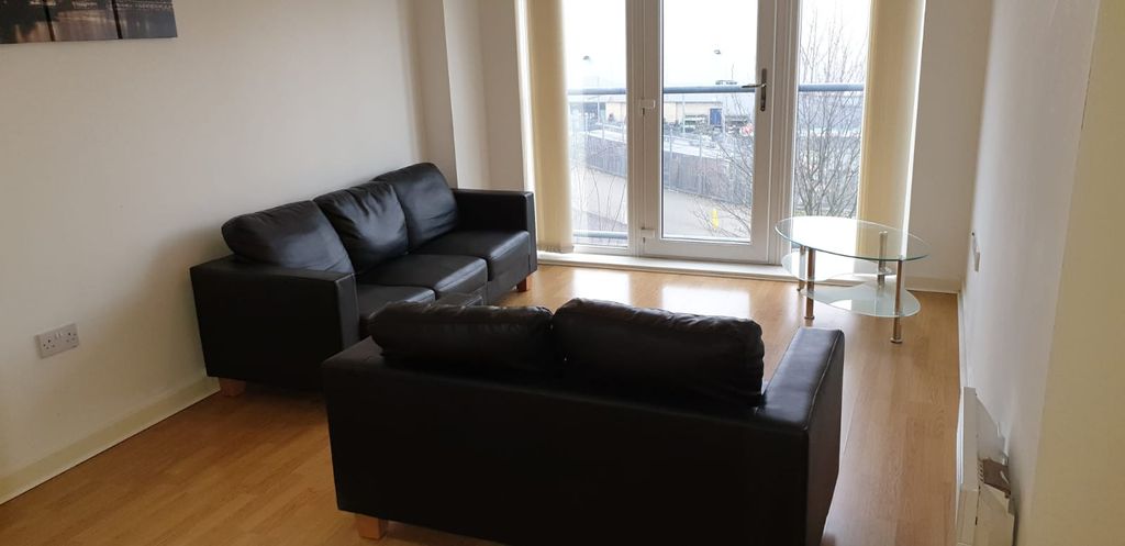 Property photo 3 of 6