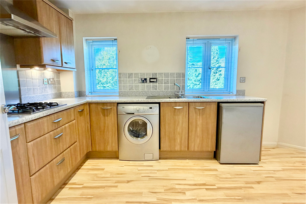 Property photo 3 of 17 Kitchen/Diner