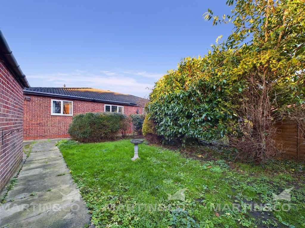 Property photo 1 of 10 Cam02406G0-Pr0367-Still008