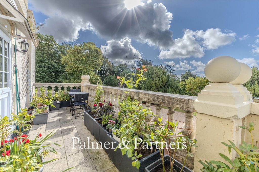 Property photo 2 of 21 Picture No. 34