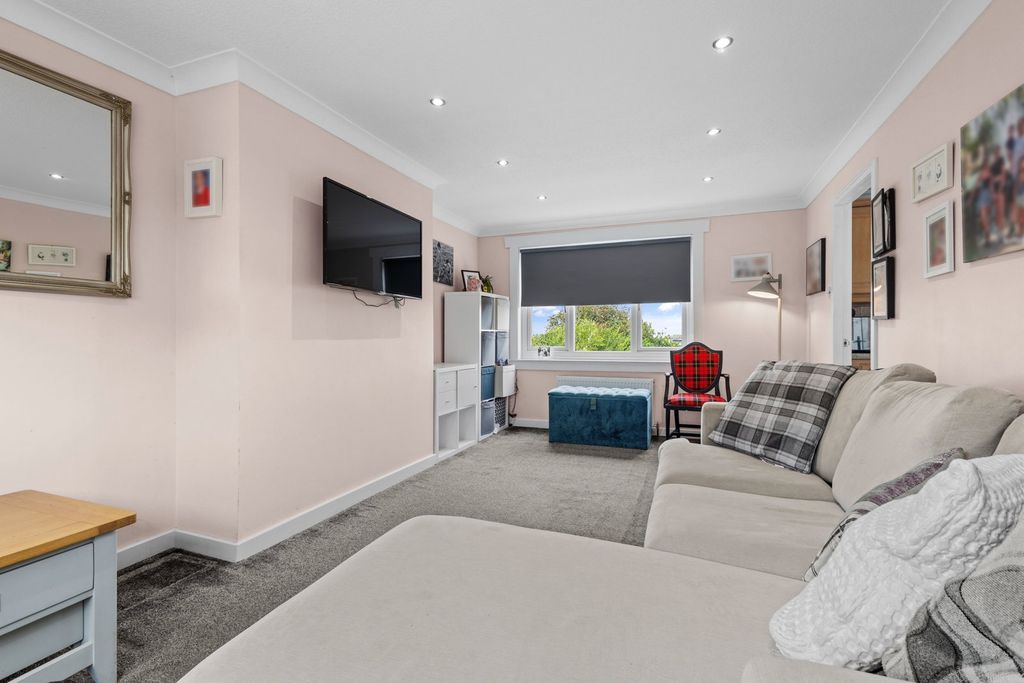 Property photo 2 of 43