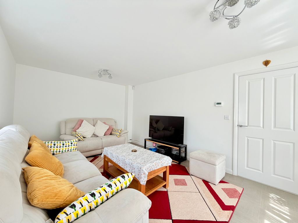 Property photo 2 of 24 Image