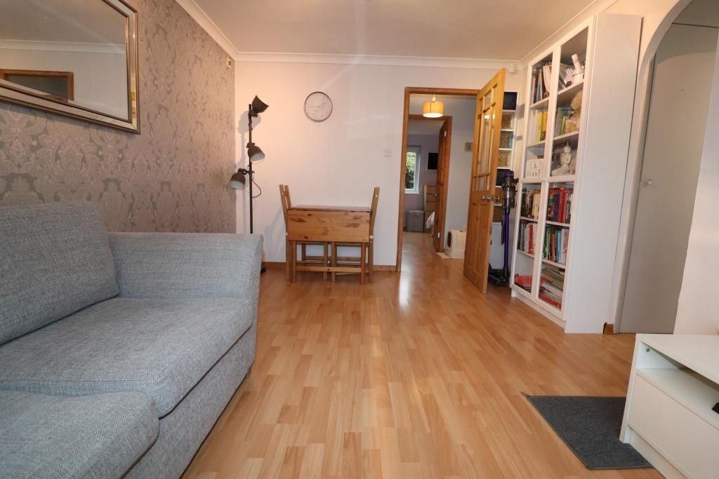 Property photo 3 of 6