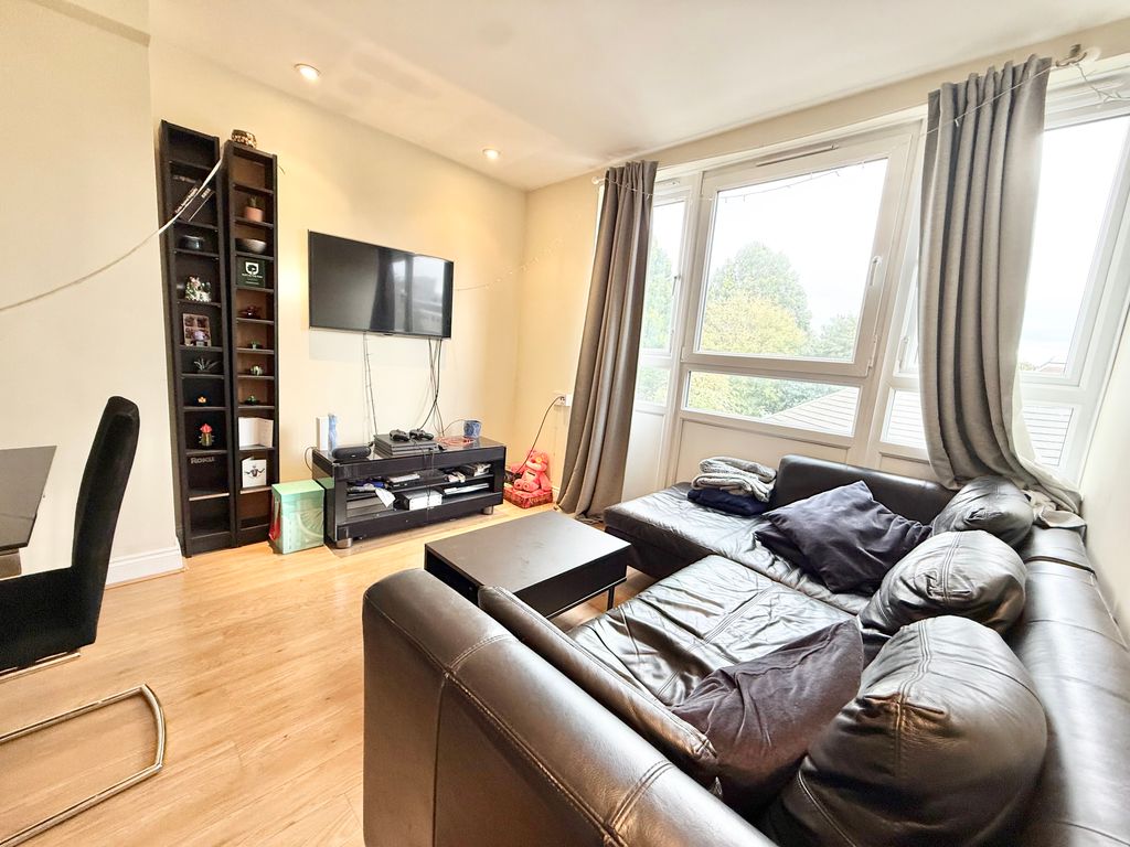 Property photo 2 of 11 Img_5245