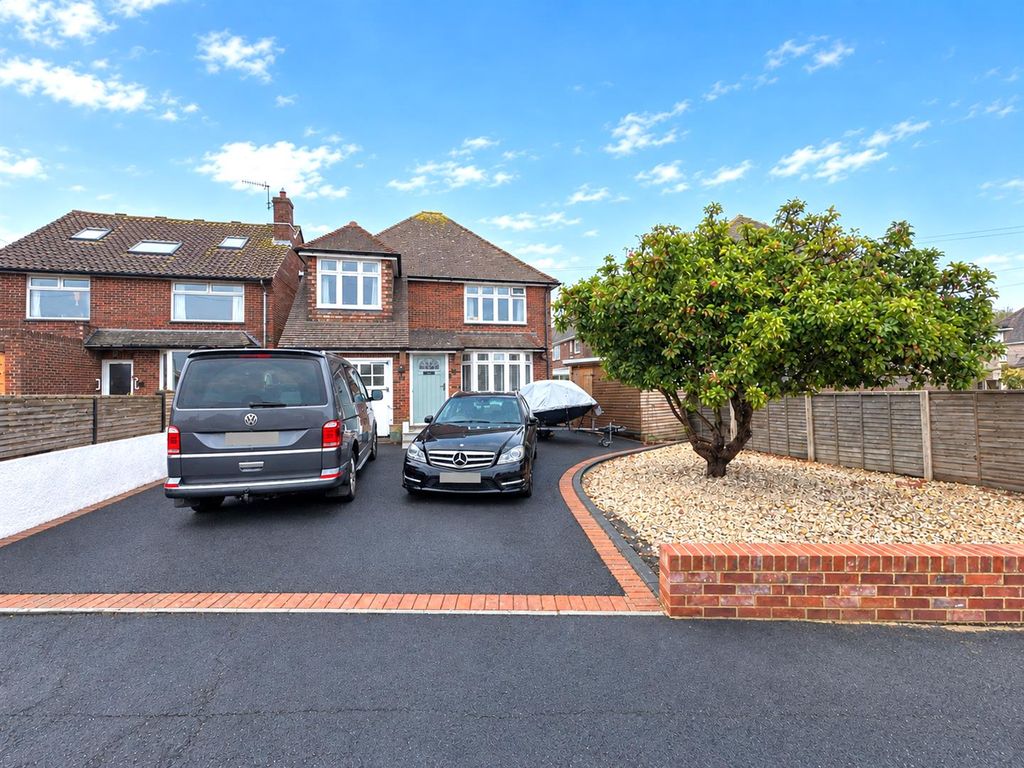 Property photo 1 of 17 1.Png