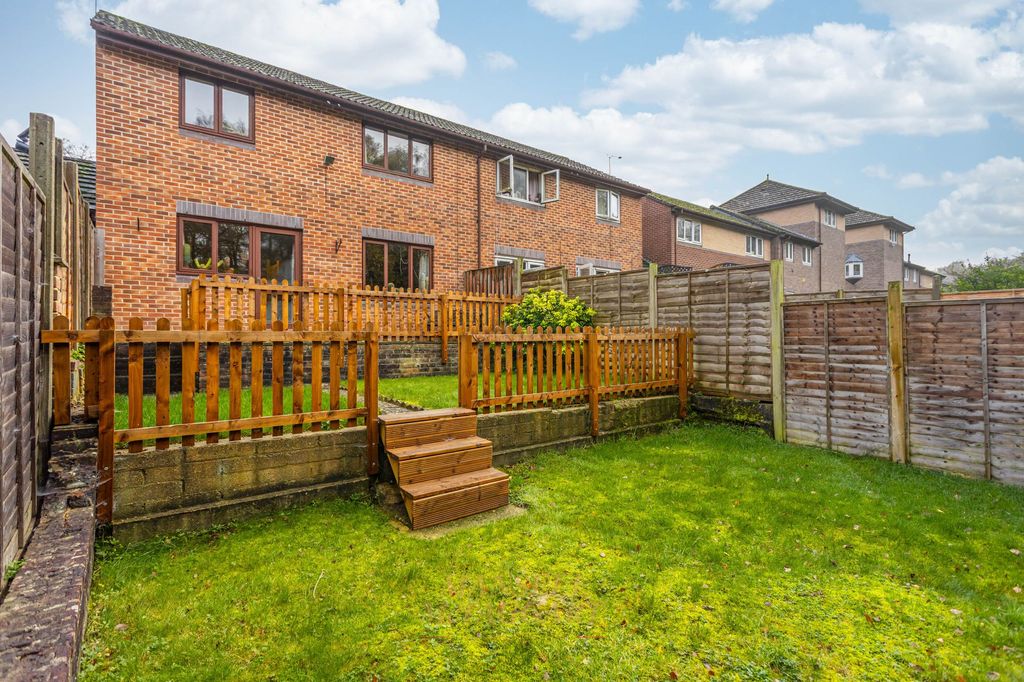 Property photo 2 of 26