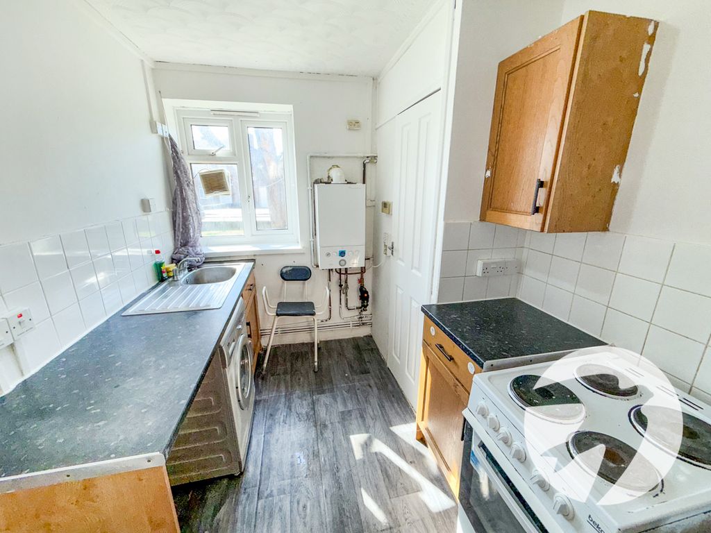 Property photo 3 of 8 Picture No. 08