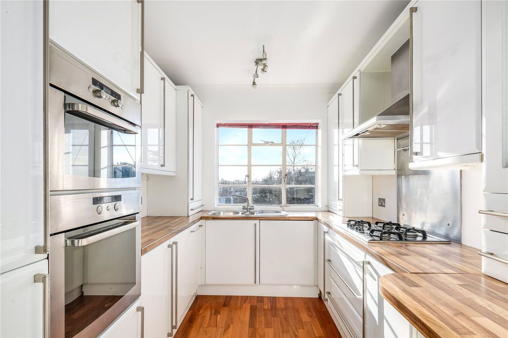 Property photo 2 of 16 Kitchen