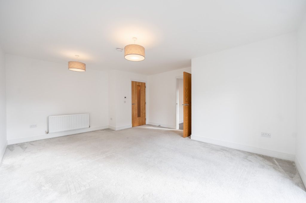 Property photo 3 of 15 Picture No. 25