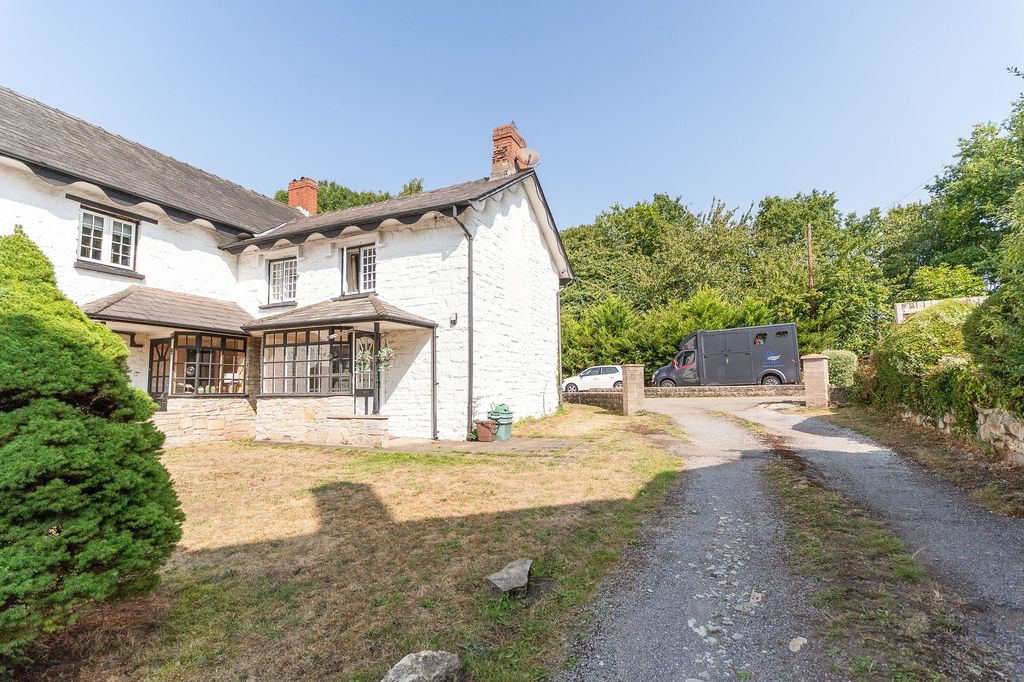 Property photo 1 of 31