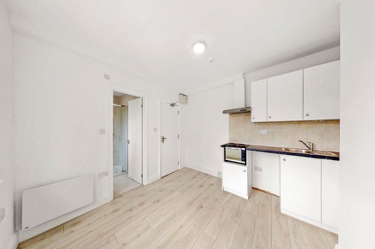 Property photo 2 of 4 Studio 4.Jpg