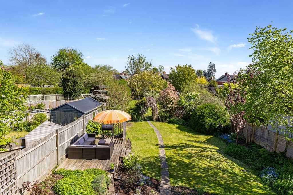 Property photo 2 of 18