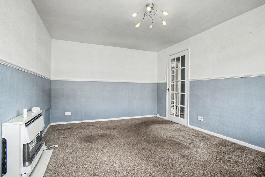 Property photo 3 of 12 Property Image 3