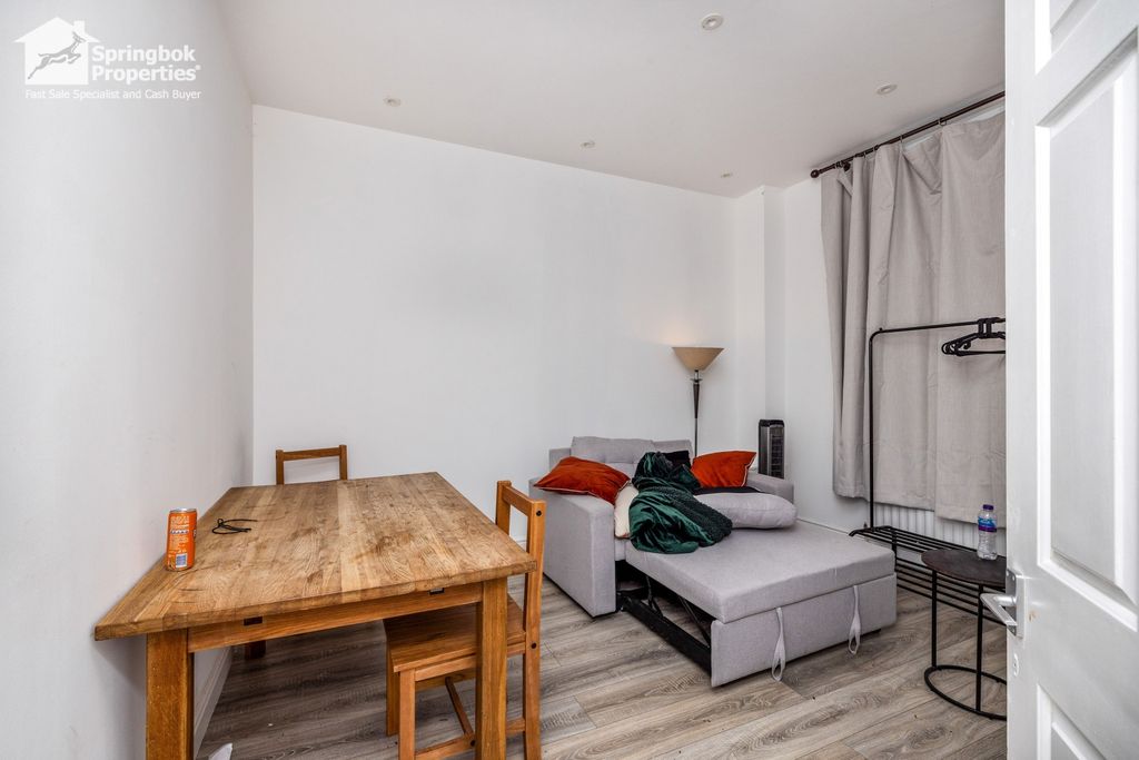 Property photo 2 of 9 Image 1