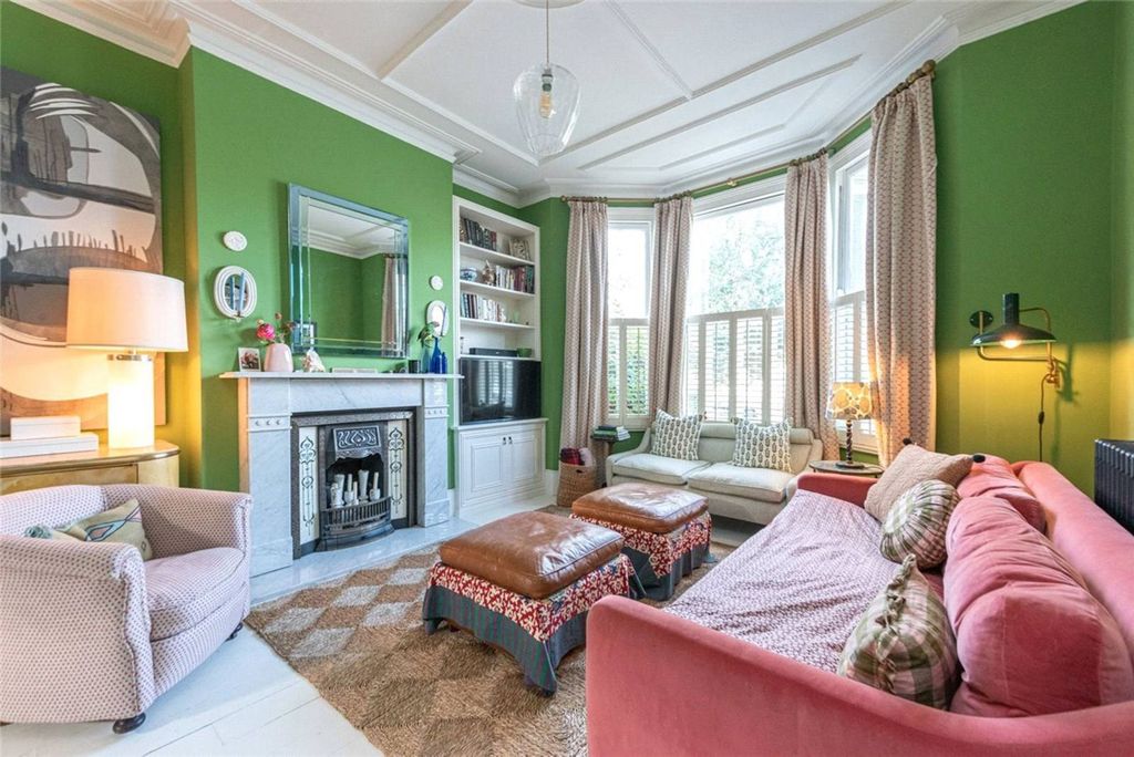 Property photo 1 of 26