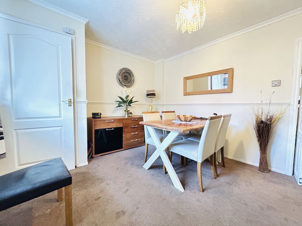 Property photo 3 of 13 Img_1491