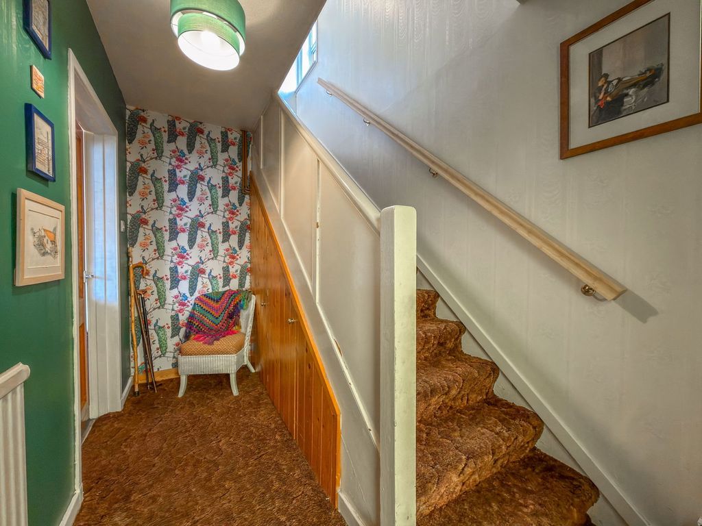 Property photo 3 of 29