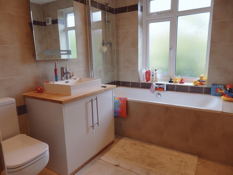 Property photo 3 of 16 Photo 1