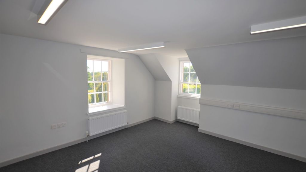 Property photo 2 of 4