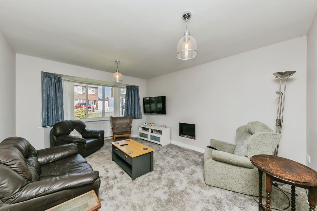 Property photo 2 of 19 Pbox-Img.Jpg