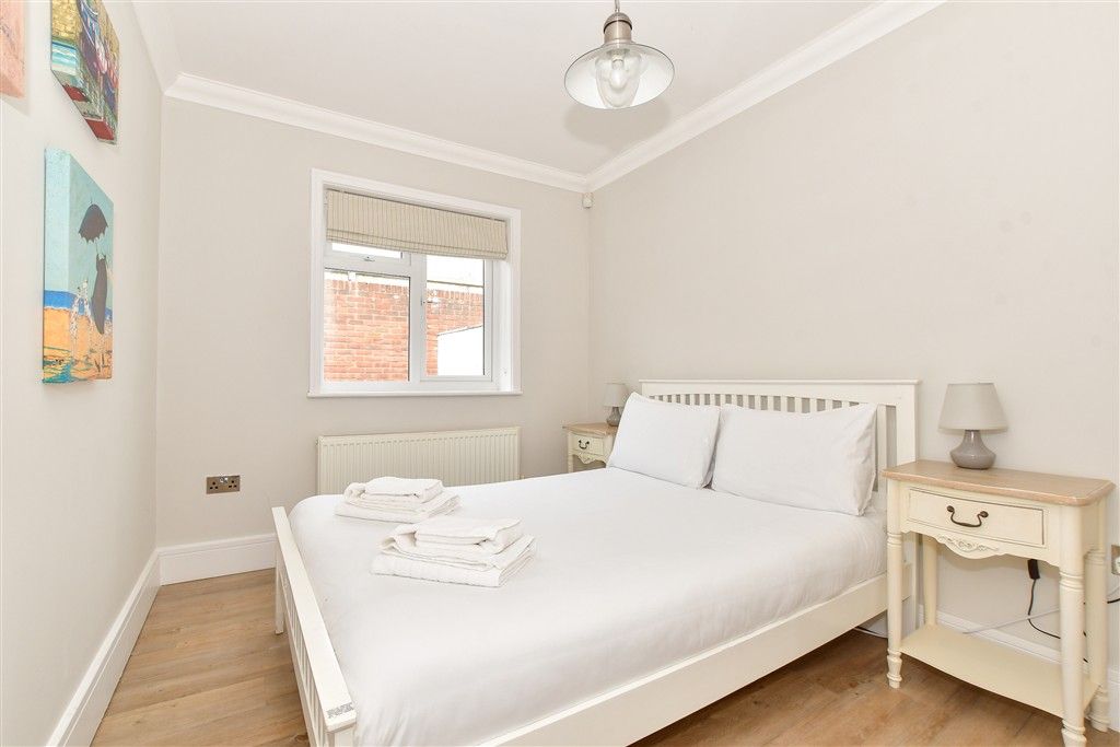 Property photo 3 of 10 Bedroom 1