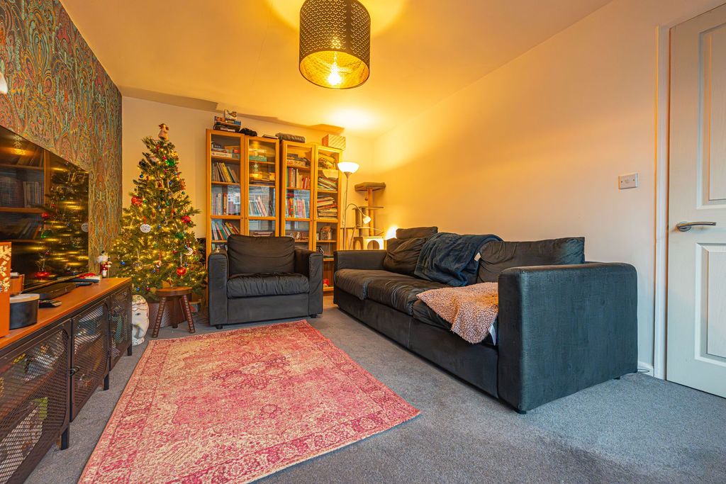 Property photo 3 of 22