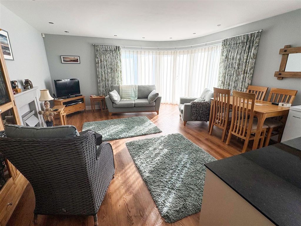 Property photo 2 of 18 Image00028.Jpg