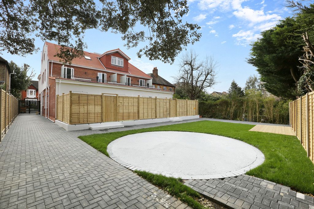 Property photo 2 of 24