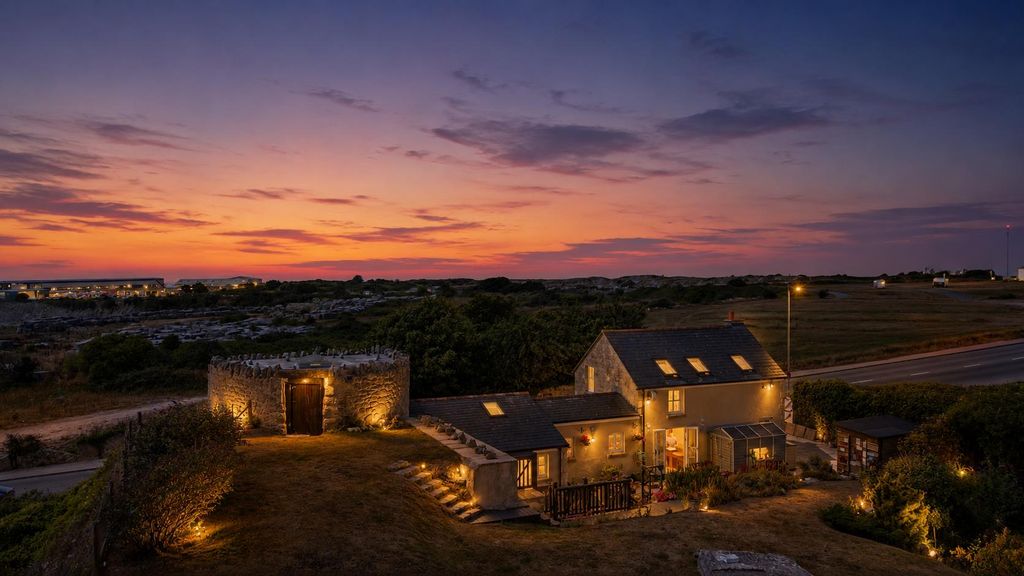 Property photo 1 of 42 Twilight Image.Png